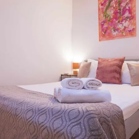 The Magic Place Duplex Junto A La Catedral By Ap アパート *